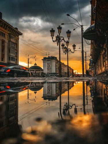 фото Наталії Корнійчук "Рівне у дзеркалі дощу"